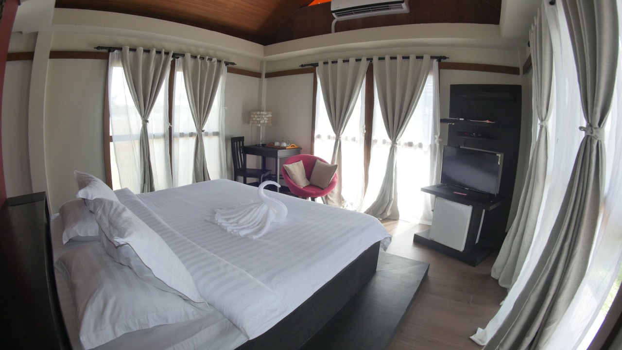 Photo of Bedroom in Pili