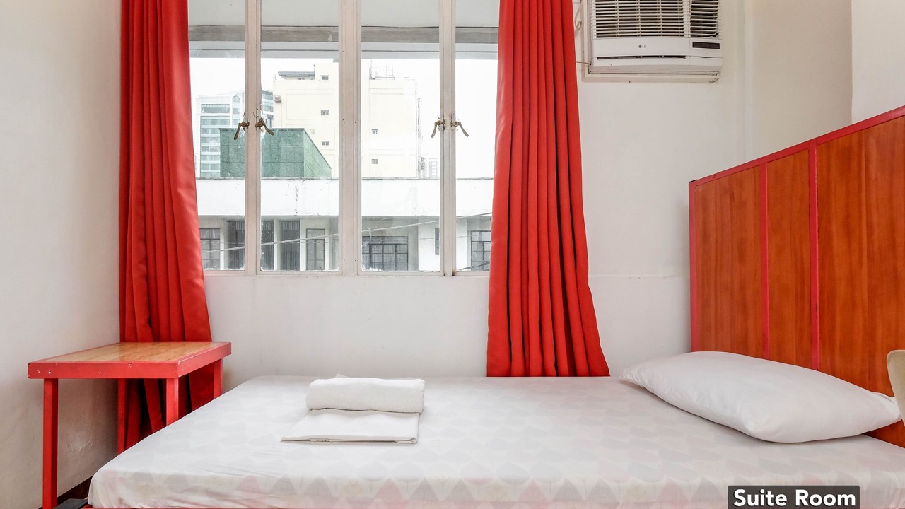 Photo of Bedroom in Ermita Night District
