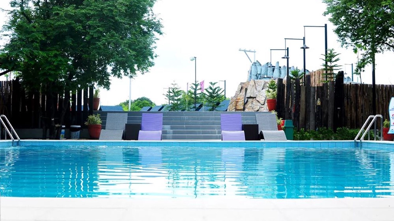 Photo of Outdoor in Bacolor