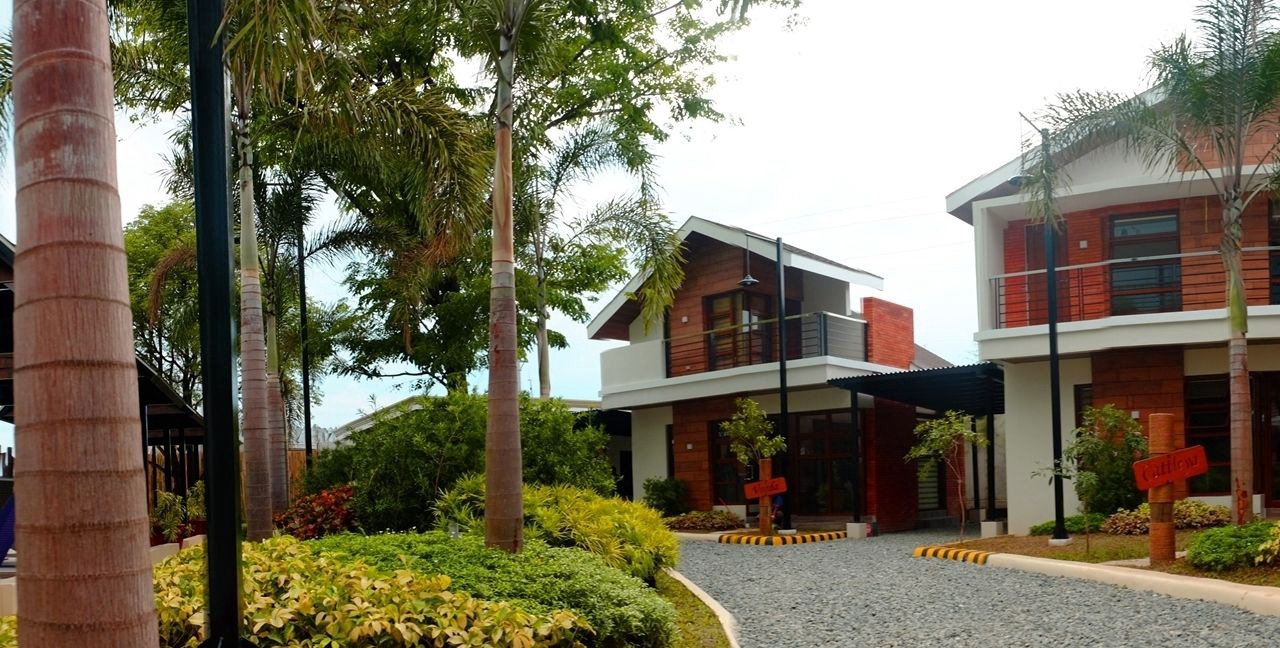 Photo of Outdoor in Bacolor