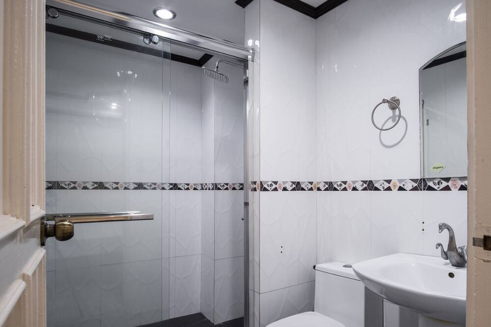 Photo of Bathroom in Barretto