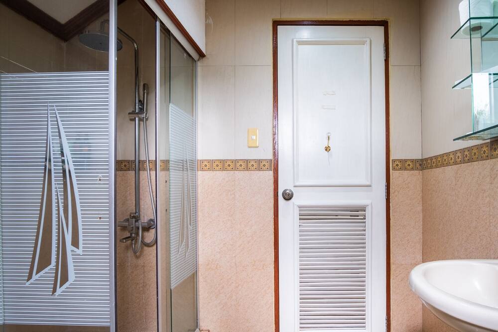 Photo of Bathroom in Barretto