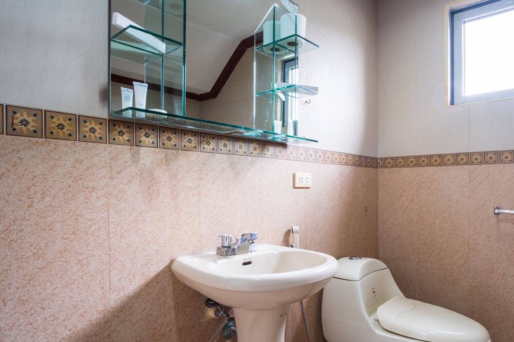 Photo of Bathroom in Barretto