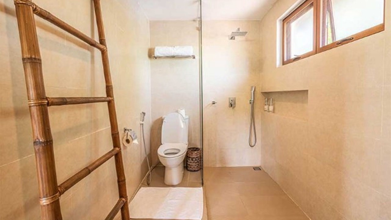 Photo of Bathroom in Carles
