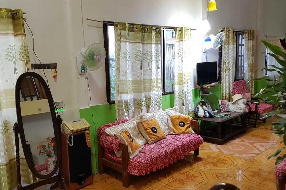 Photo of Livingroom in Liloan