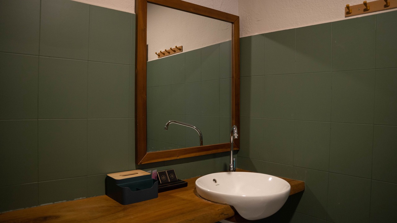 Photo of Bathroom in Pegawai