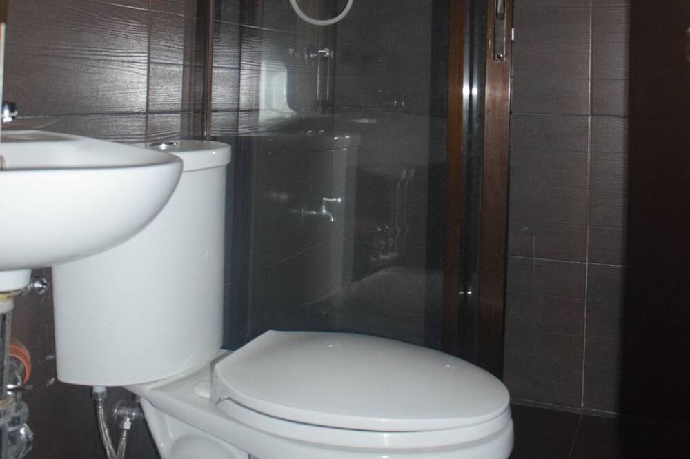 Photo of Bathroom in Cordon