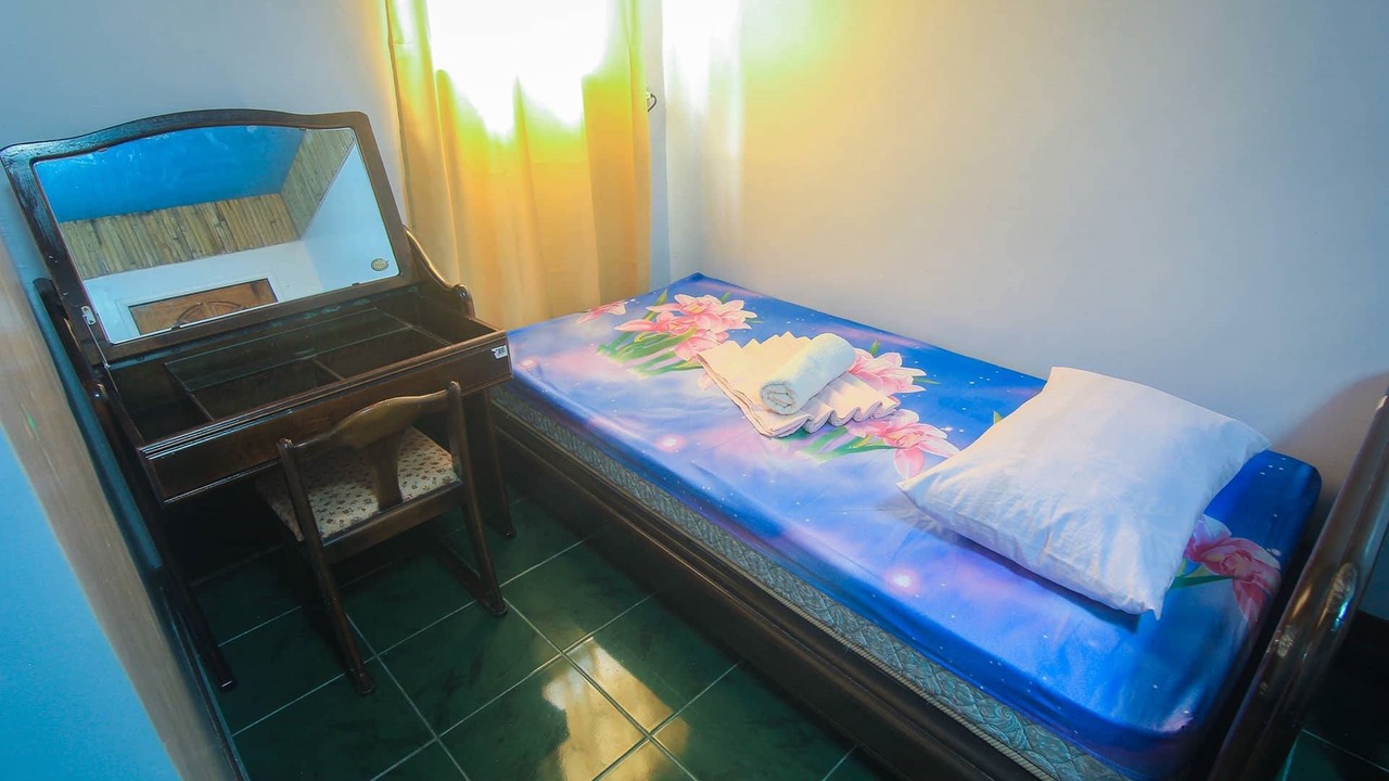 Photo of Bedroom in Tiwi