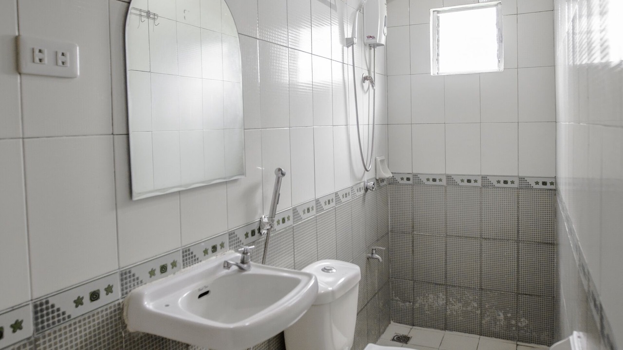 Photo of Bathroom in Silang Junction South