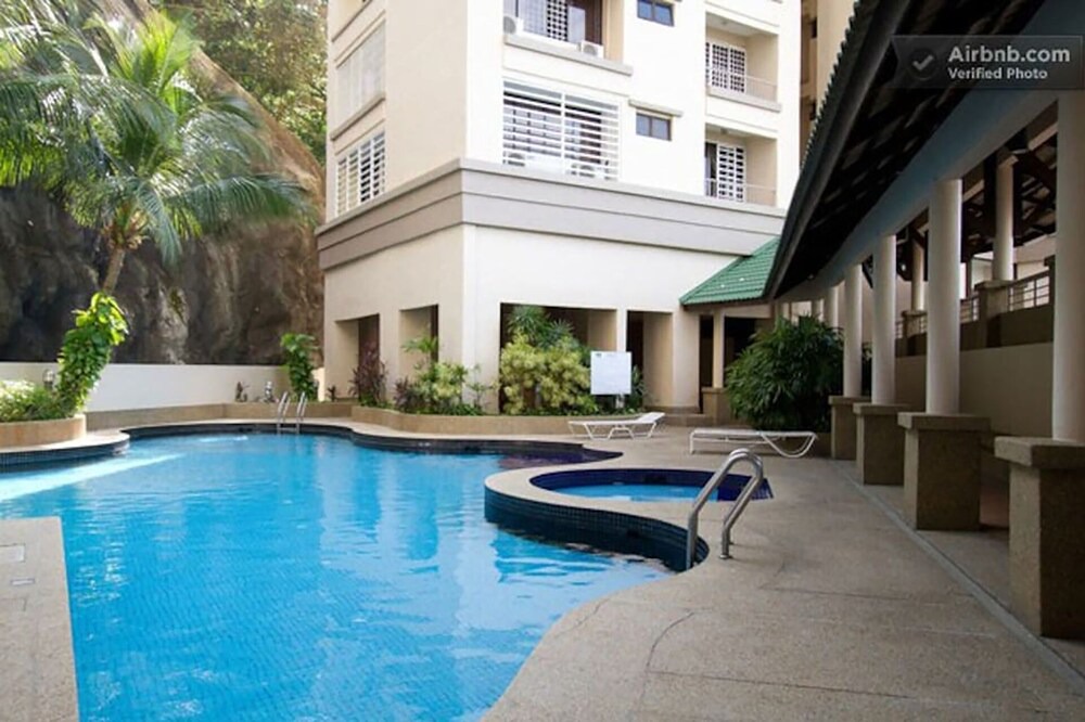Photo of Outdoor in Miami Green