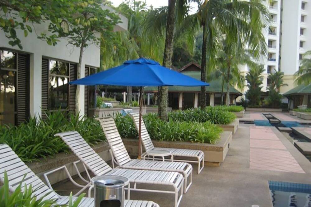 Photo of Outdoor in Miami Green