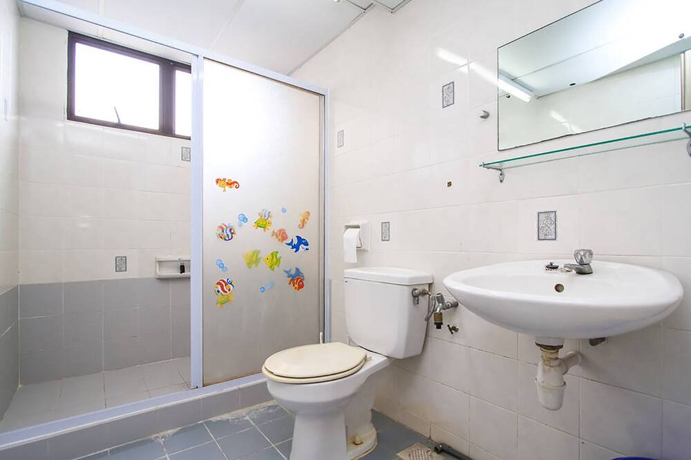 Photo of Bathroom in Miami Green