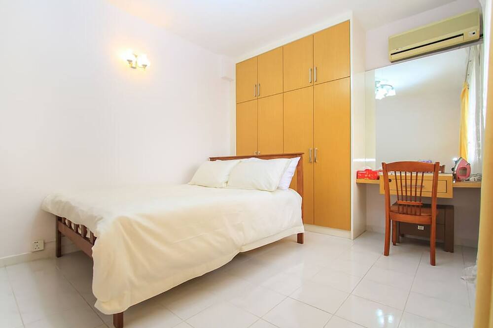 Photo of Bedroom in Miami Green