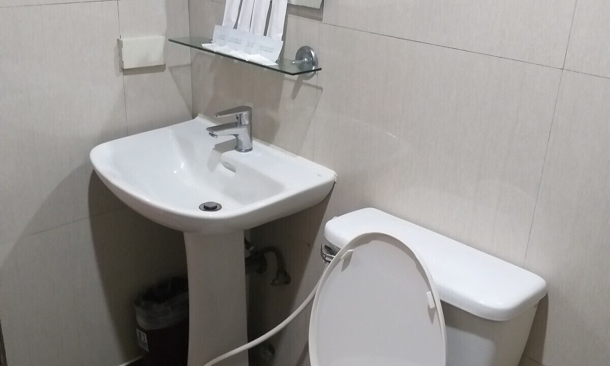 Photo of Bathroom in Puerto Princesa City Centre
