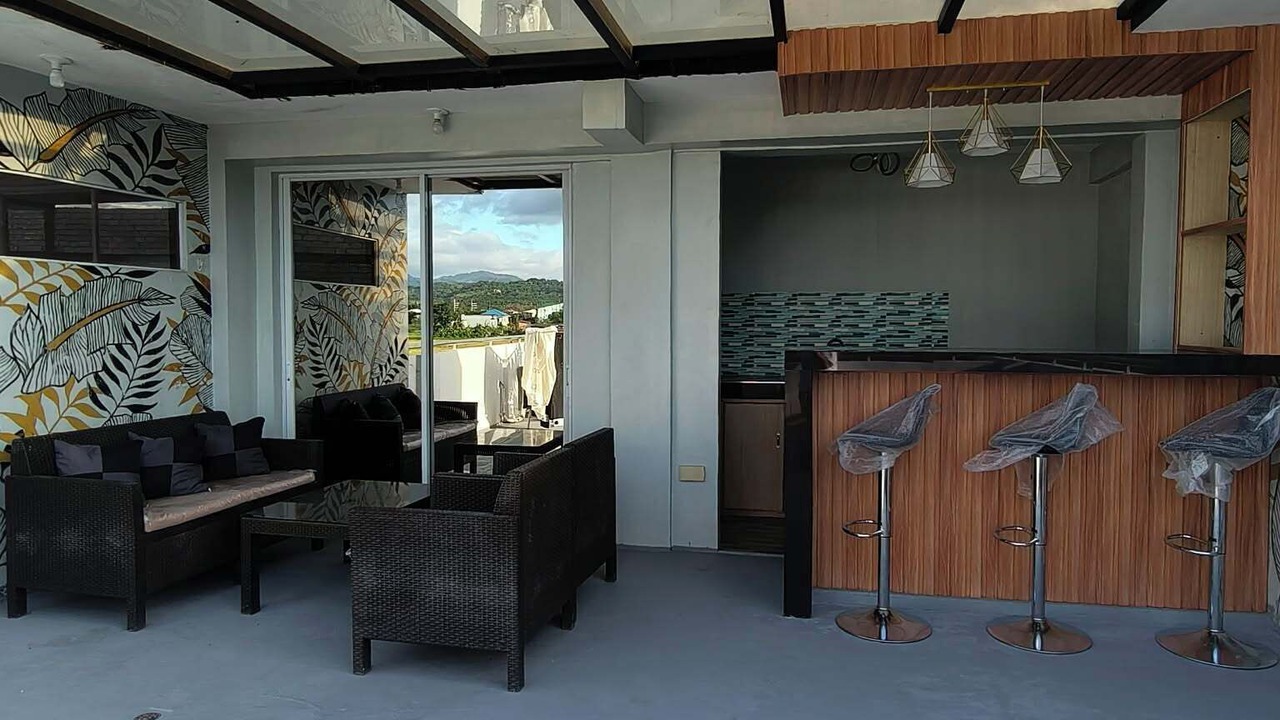 Photo of Patio Balcony in Rizal Province