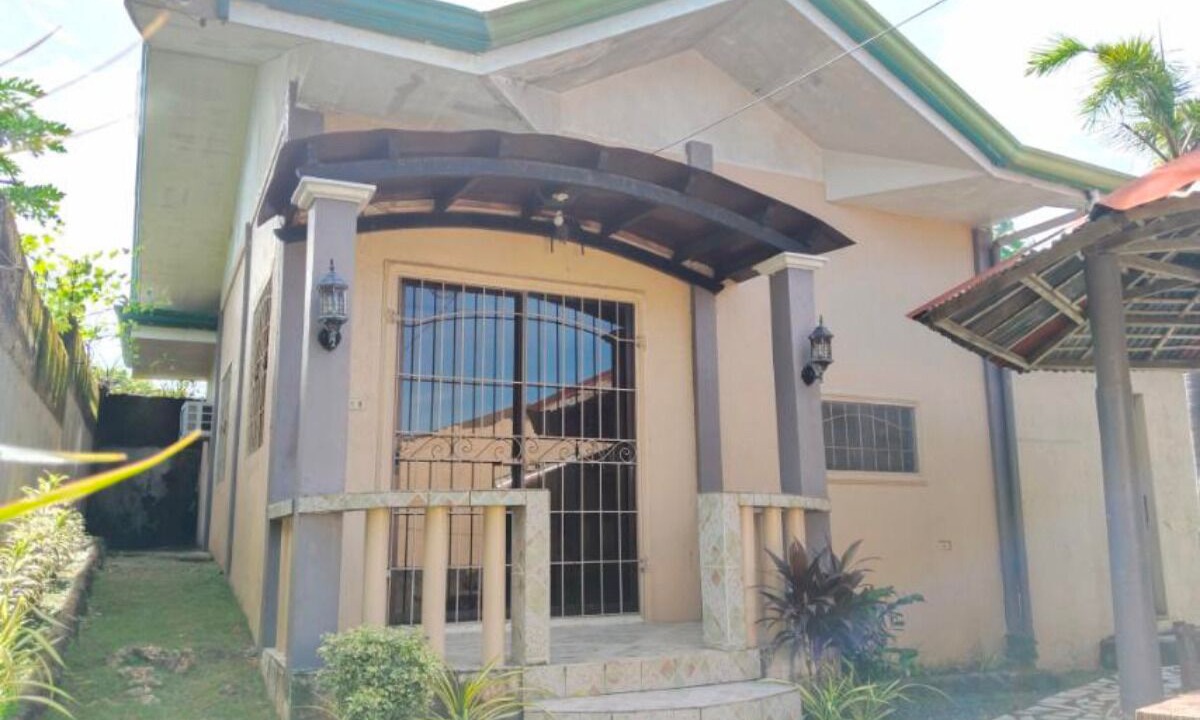 Photo of Patio Balcony in Liloan