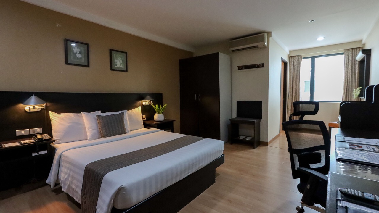 Photo of Bedroom in Santa Rosa