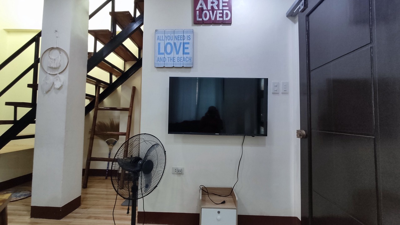 Photo of Livingroom in Boac