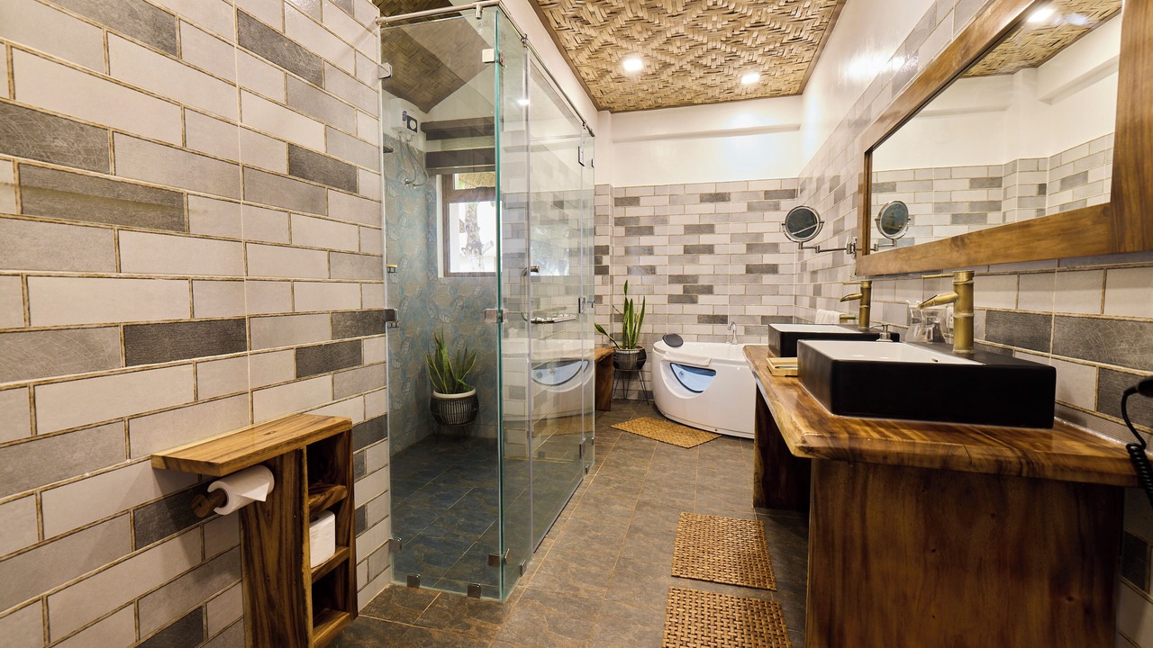 Photo of Bathroom in San Francisco Island