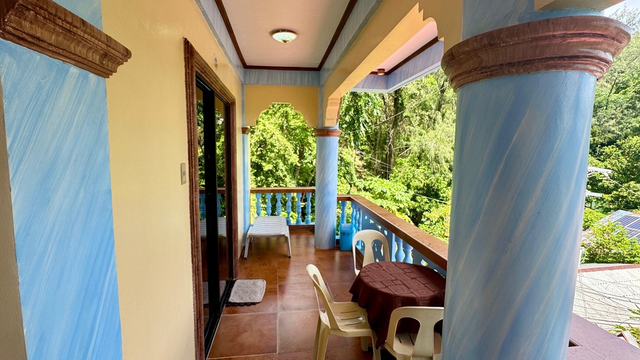 Photo of Patio Balcony in Manoc-Manoc