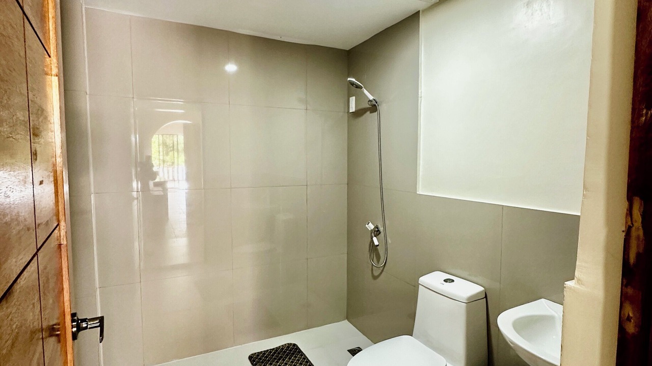 Photo of Bathroom in Basdiot