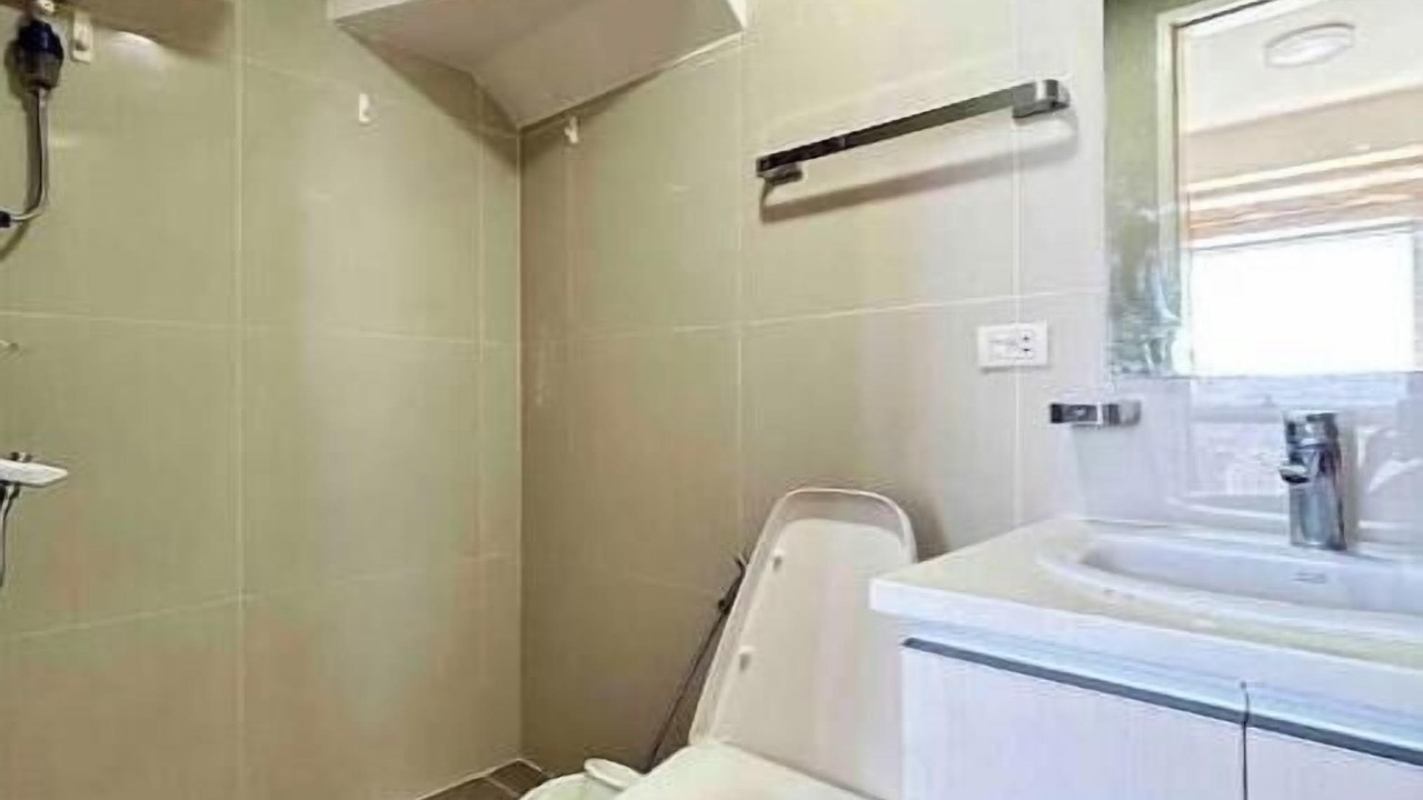 Photo of Bathroom in Wack-Wack Greenhills