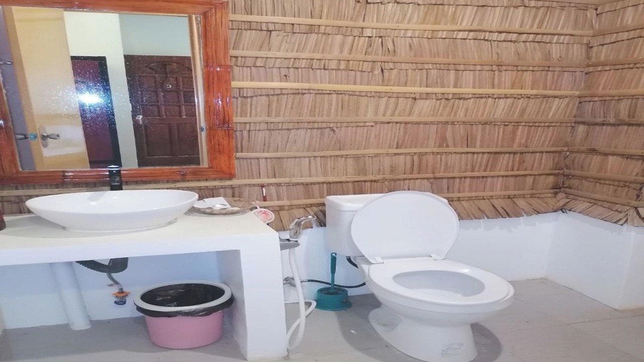 Photo of Bathroom in Basdiot