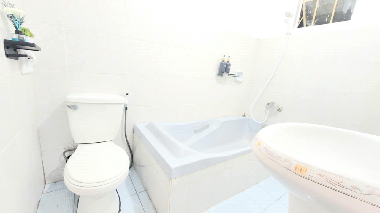 Photo of Bathroom in Aringay