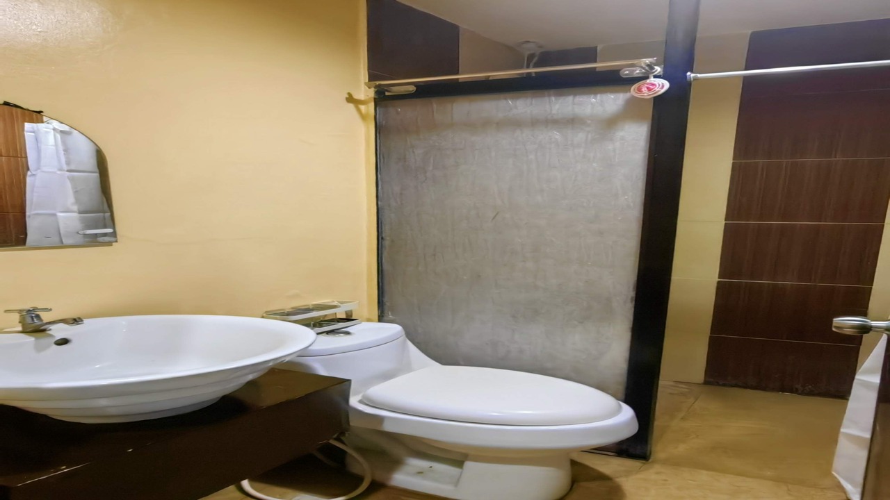 Photo of Bathroom in Quiapo