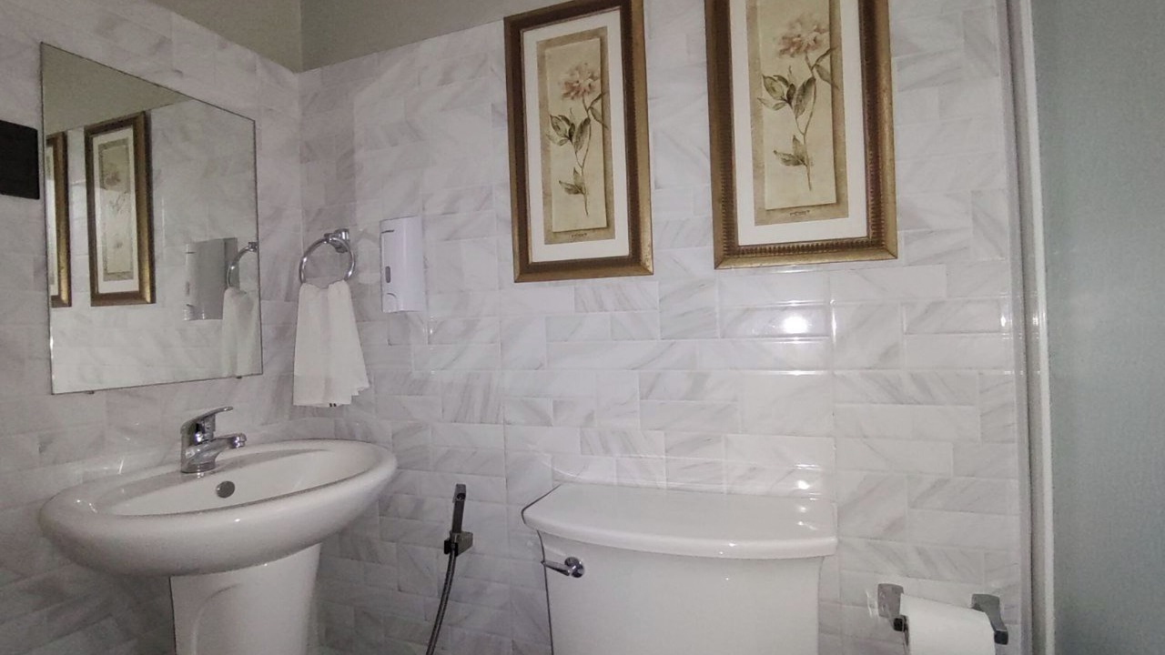 Photo of Bathroom in Talisay
