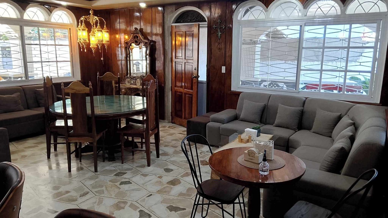 Photo of Livingroom in San Jose