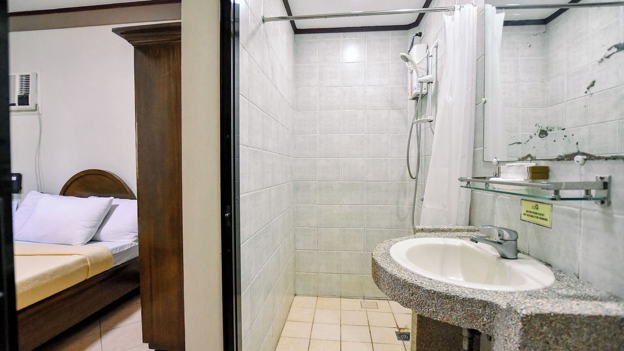 Photo of Bathroom in Guinobatan