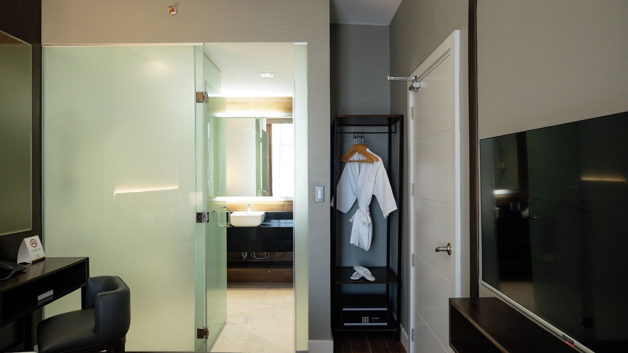 Photo of Bedroom in Capitol Site