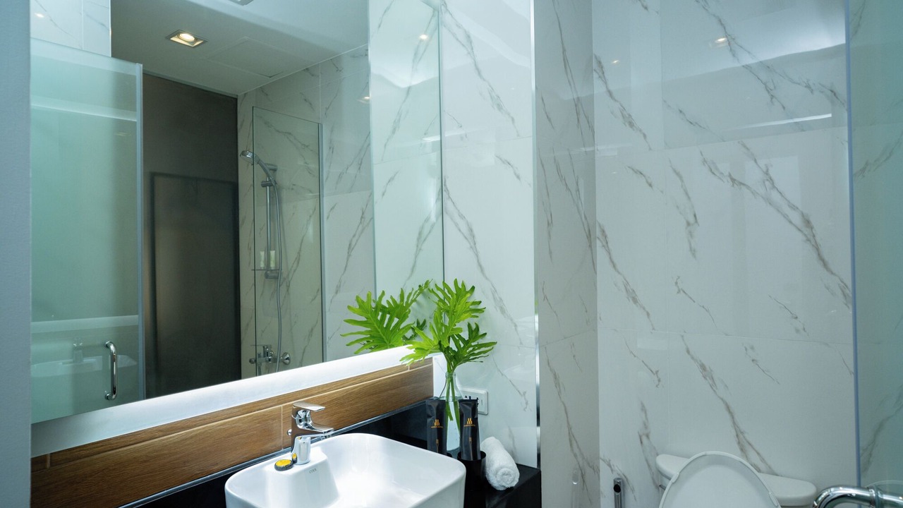 Photo of Bathroom in Capitol Site