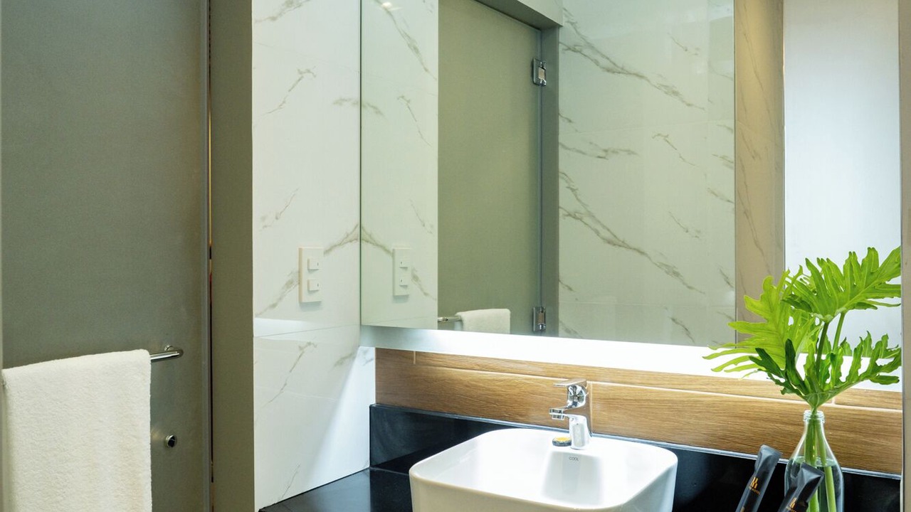 Photo of Bathroom in Capitol Site