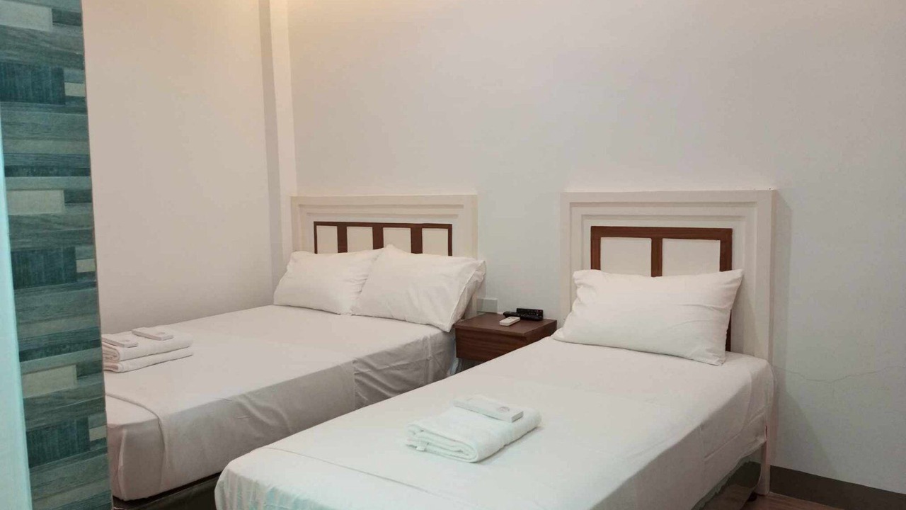 Photo of Bedroom in Badian