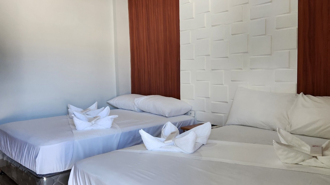 Photo of Bedroom in Badian