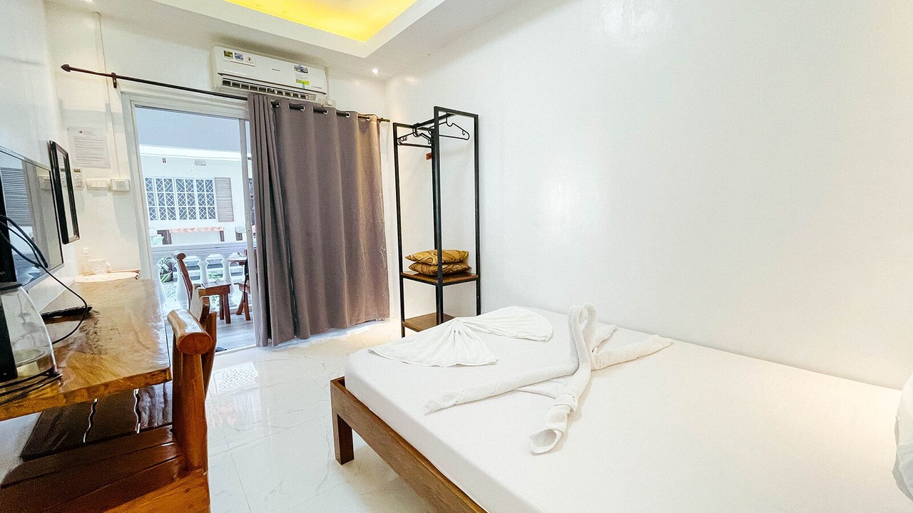 Photo of Bedroom in Puerto Galera