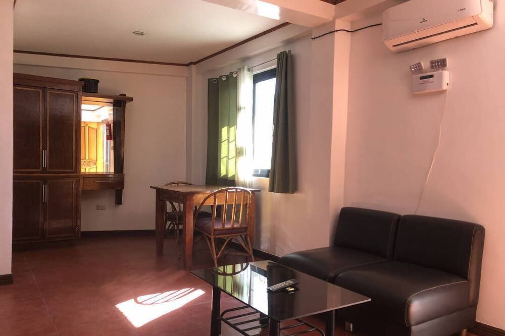 Photo of Livingroom in Puerto Galera