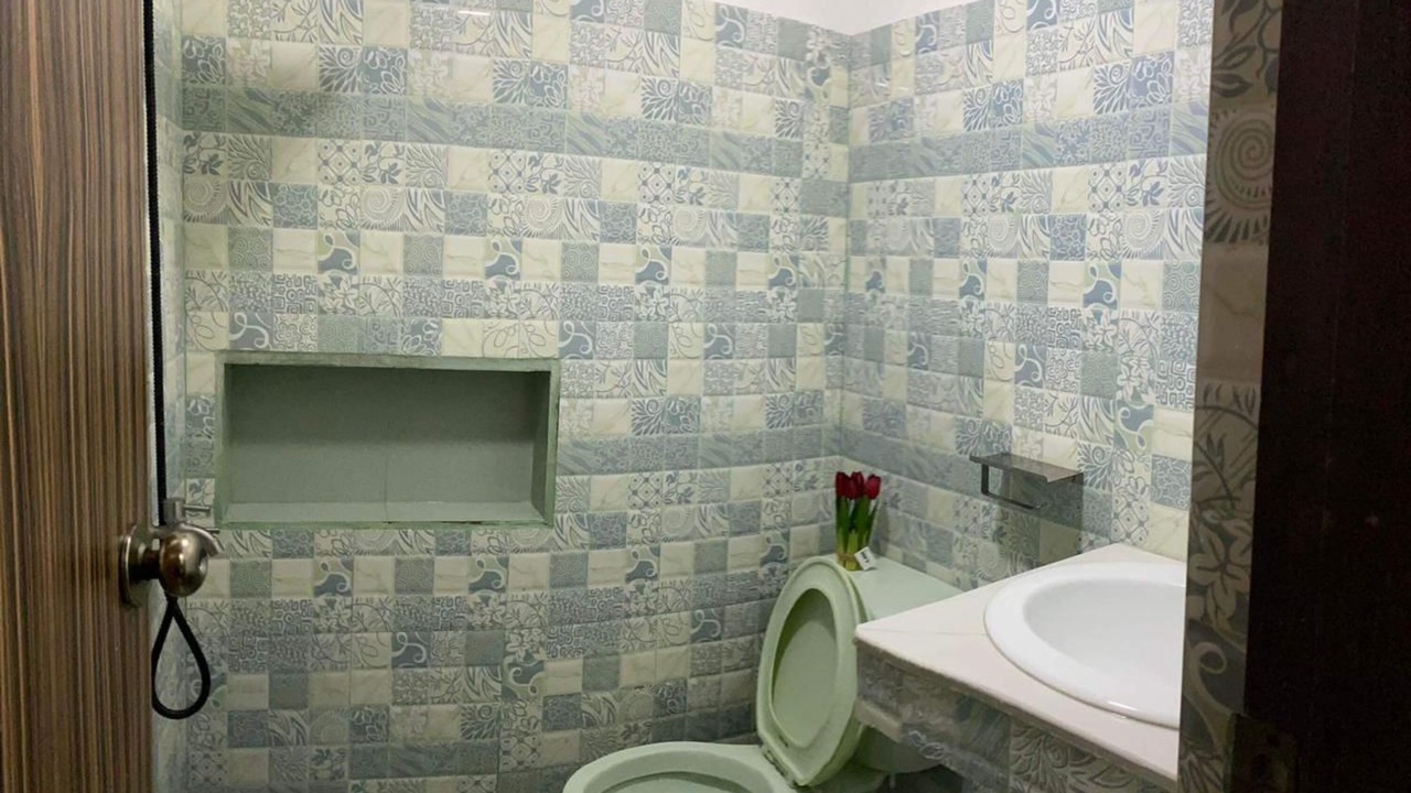 Photo of Bathroom in Paete