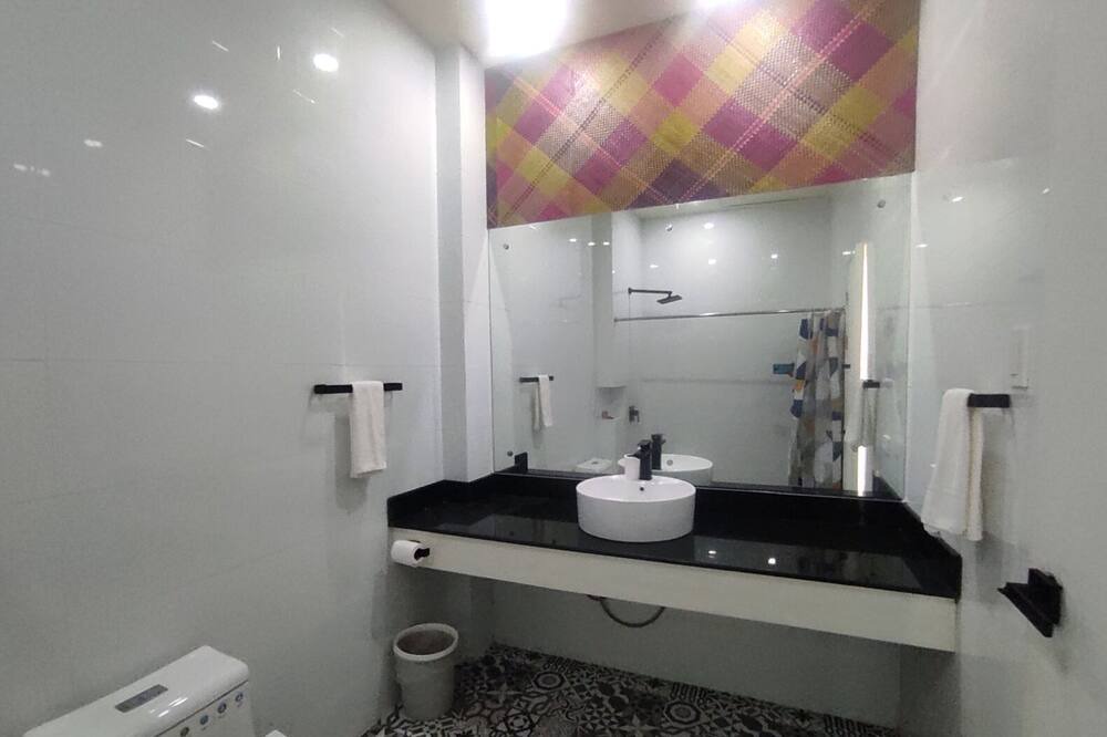 Photo of Bathroom in Loon