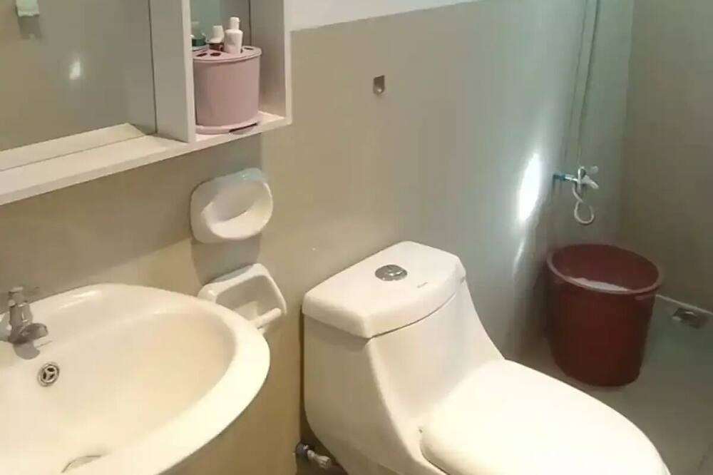 Photo of Bathroom in Amadeo