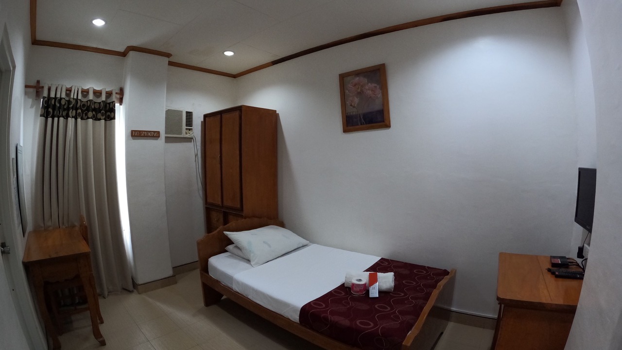 Photo of Bedroom in Poro