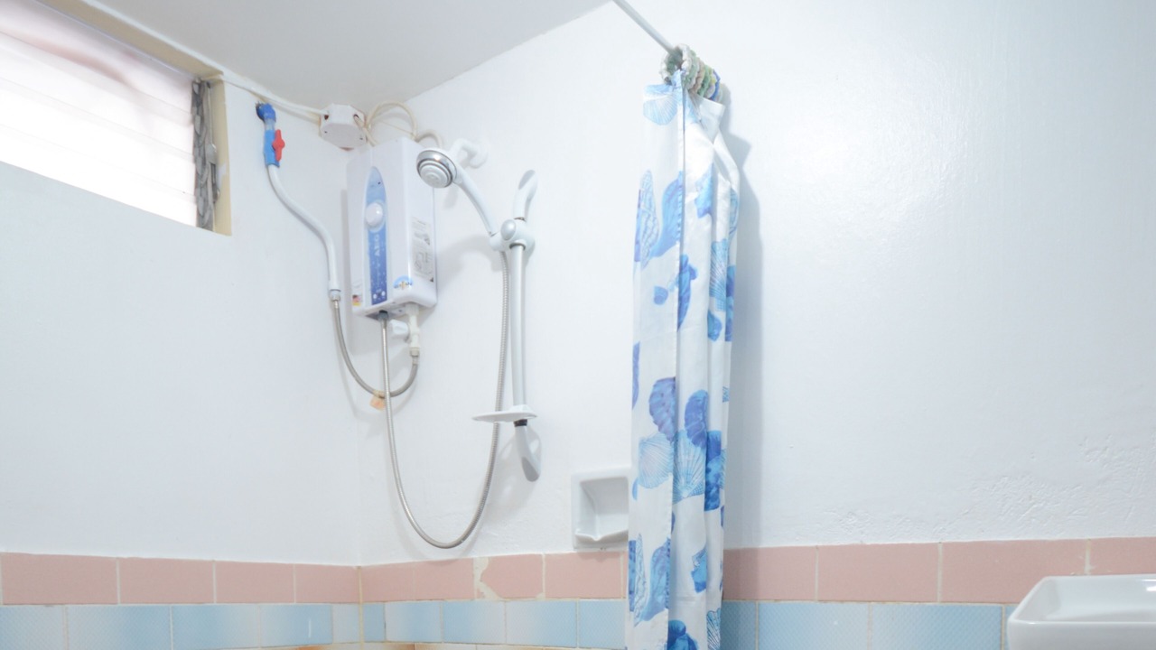 Photo of Bathroom in Manoc-Manoc