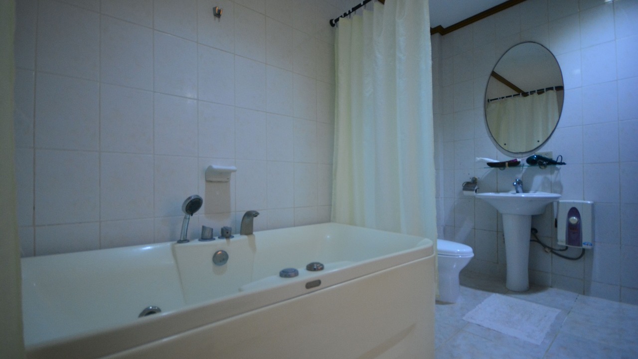 Photo of Bathroom in Narra