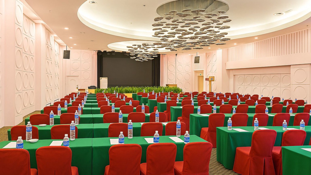 Photo of Others in Enam