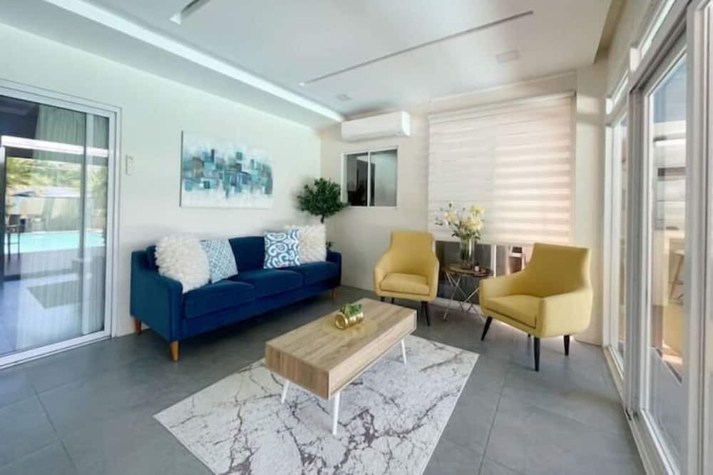 Photo of Livingroom in Basak