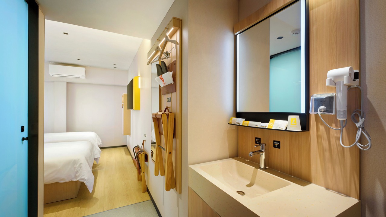 Photo of Bathroom in City Centre