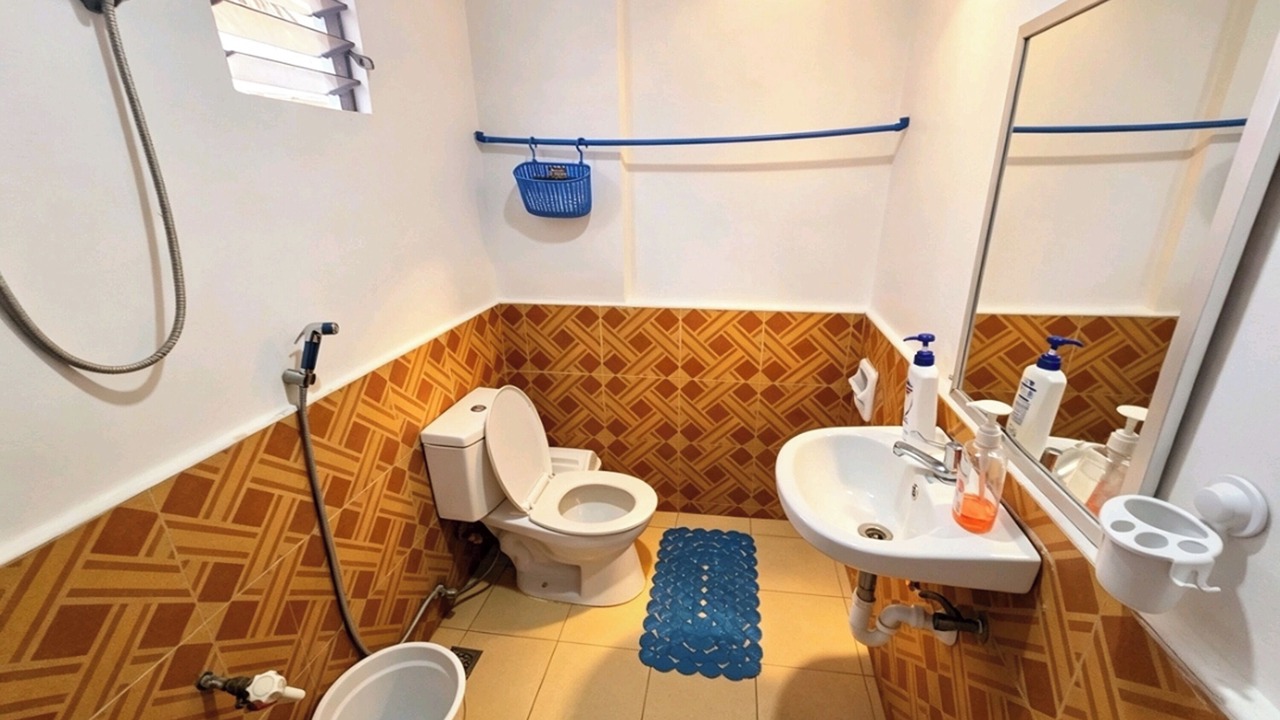 Photo of Bathroom in Basdiot