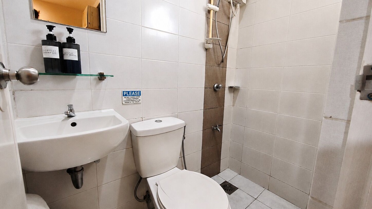 Photo of Bathroom in Poblacion District